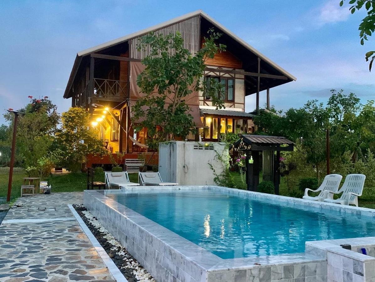 Rang Robin Farmstay With Swimming Pool Ban Wang Muang Luaran gambar