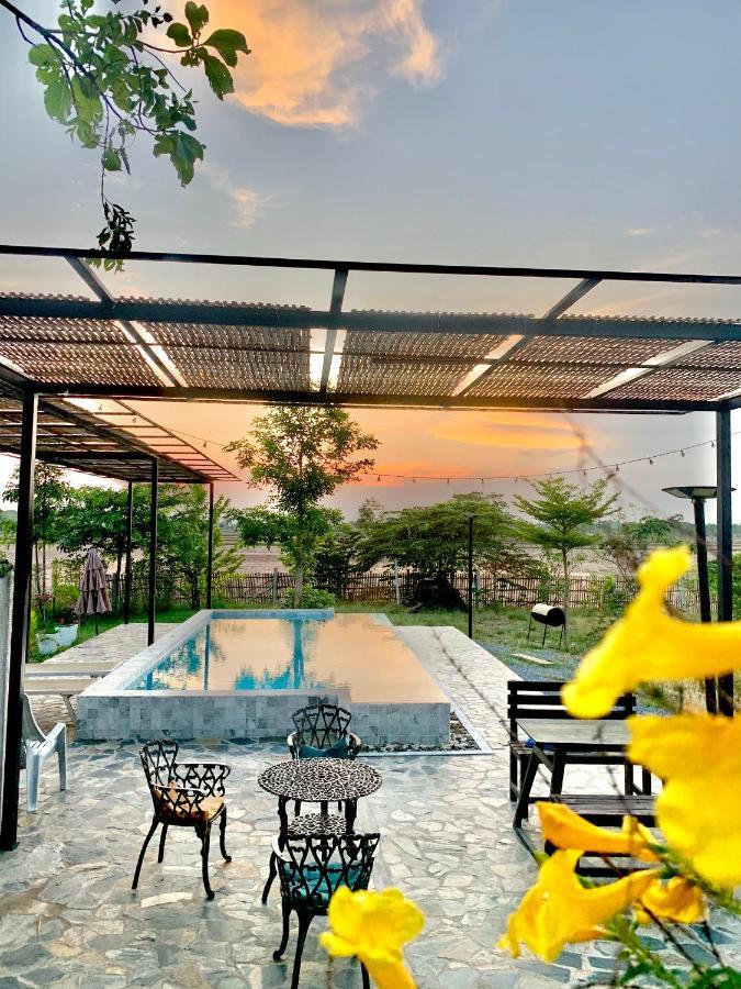 Rang Robin Farmstay With Swimming Pool Ban Wang Muang Luaran gambar